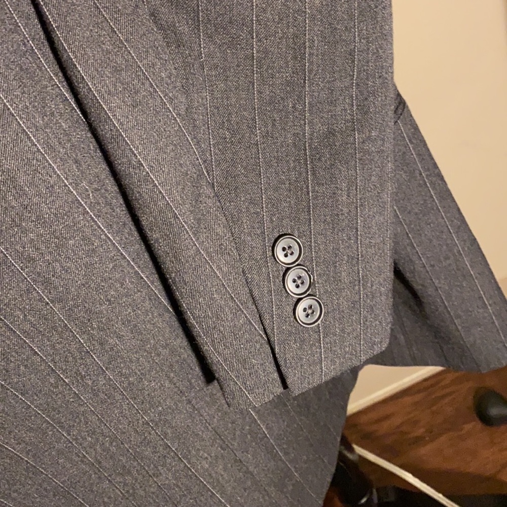 Man in Wool charcoal Gray pinstripe suit mens professional business jacket pants - Picture 4 of 16
